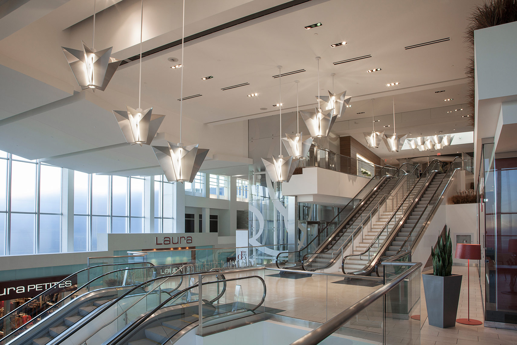 Gabriel Mackinnon Architectural Lighting, Yorkdale Mall, Toronto, Canada