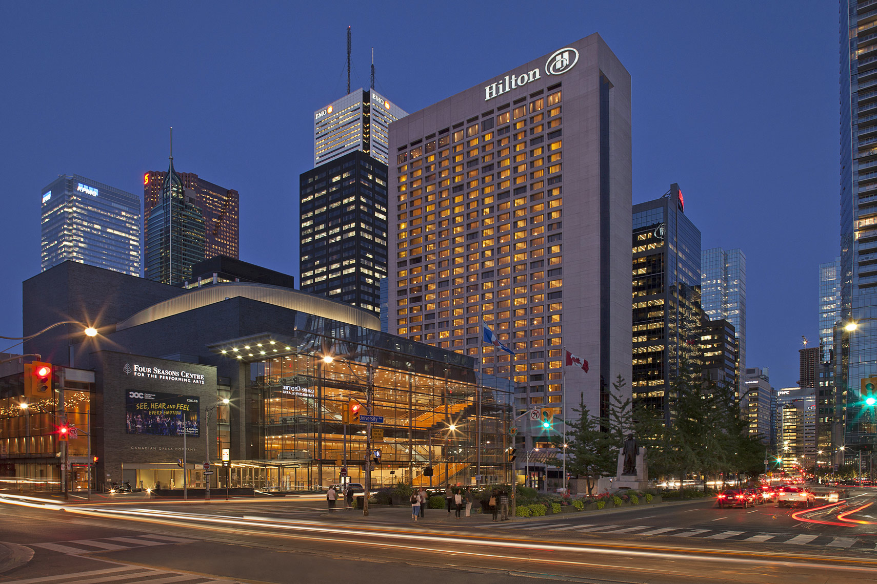 Exterior Hilton Hotel Downtown Toronto