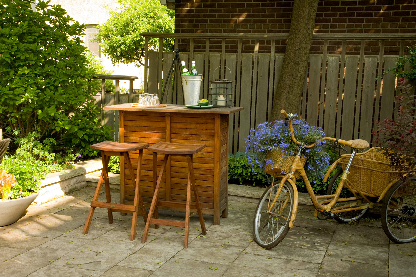 Residential-Exterior-bar-bike